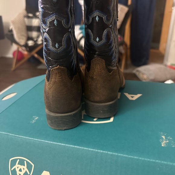 Ariat Tombstone Boy Boots - Picture 6 of 9